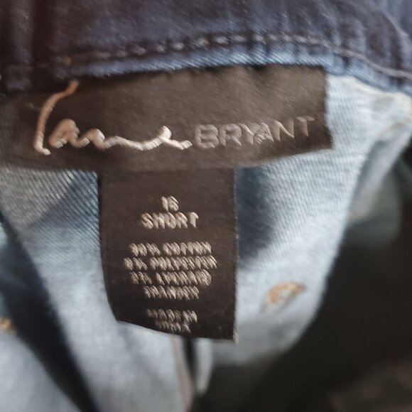 Lane Bryant Jeans Womens 16 Short Blue Bootcut Stretch Denim - Picture 2 of 8